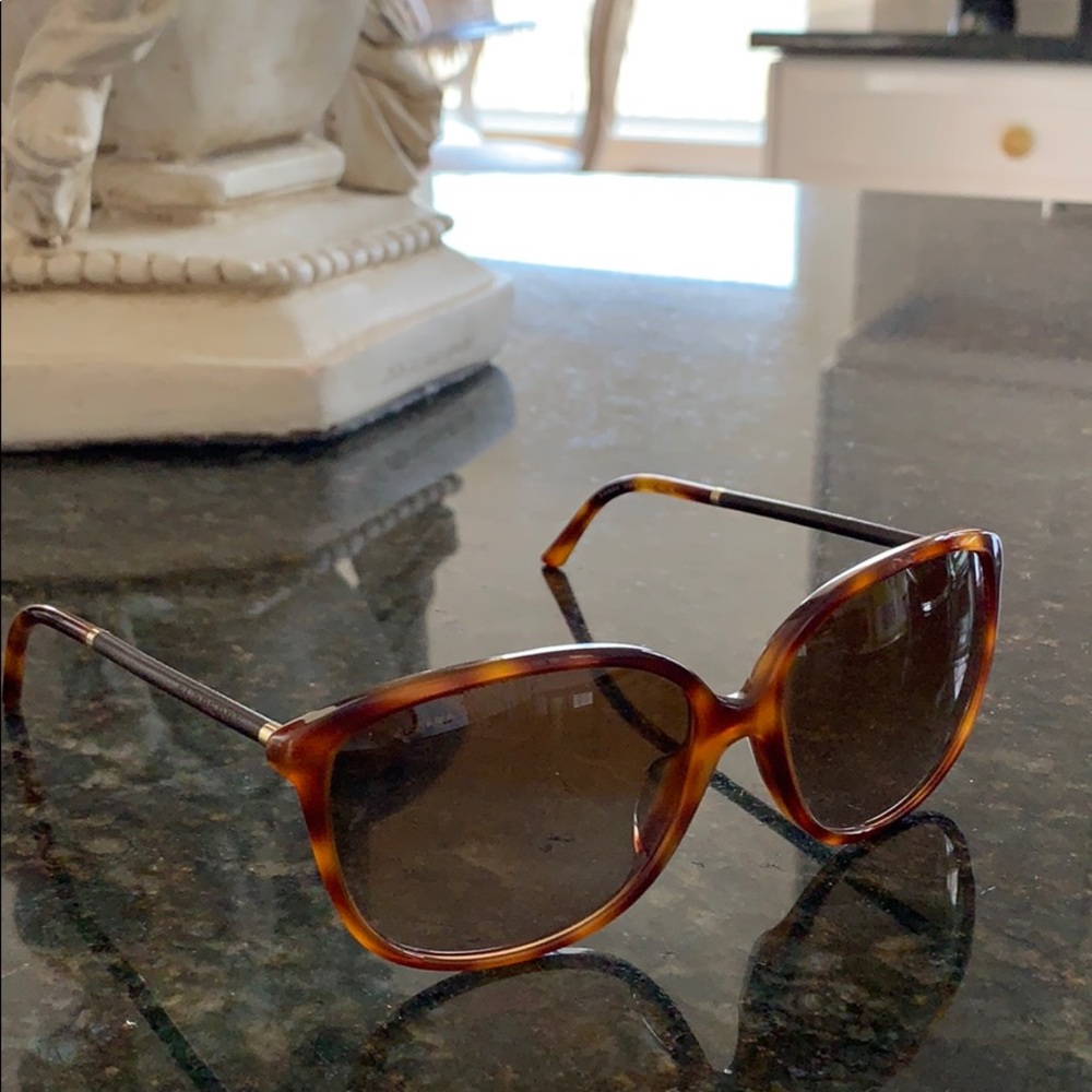 Burberry sunglasses